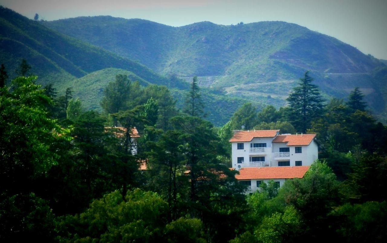 Las Ardillas Cabanas Y Suites La Falda Dış mekan fotoğraf