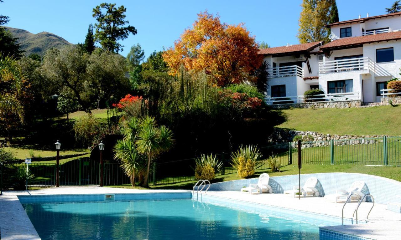 Las Ardillas Cabanas Y Suites La Falda Dış mekan fotoğraf
